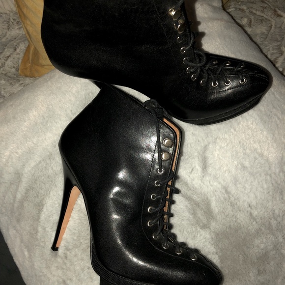 ❤️🔥SEXY❤️🔥Ann Taylor Aixa All Leather Lace-up Platform Booties!❤️🔥✨ - Picture 3 of 11